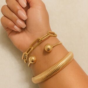 Stackable Gold Bracelet Set